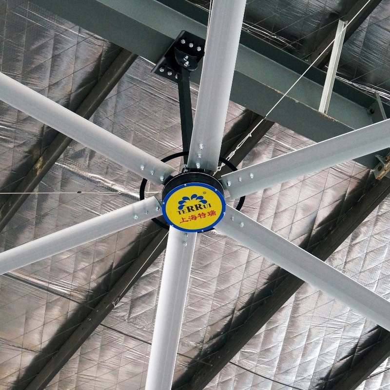 14,300 m3/min の空気流とブラシレスECモーターの産業用天井扇風機