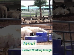 腐食耐性 85L 青いプラスチック 畜産用水タンク