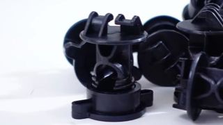 高耐久スナップオン電気柵用絶縁体: 長持ちするように作られています。